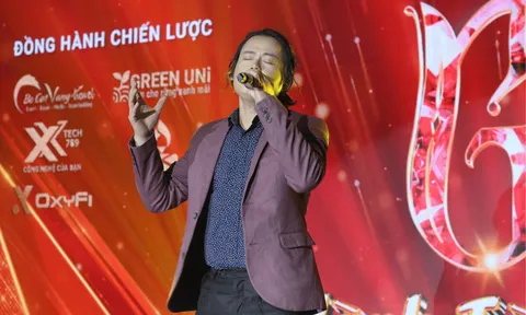 “Lắng Nghe Mùa Xuân Về”qua tiếng hát ca sĩ Huỳnh Phan Trọng Quỳnh - Giai điệu ấm áp chạm đến trái tim doanh nhân tại lễ kỷ niệm GEN CLUB